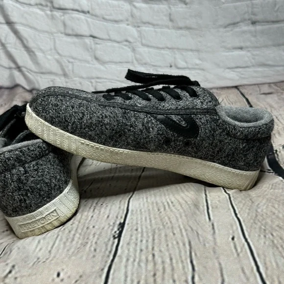 Tretorn Gray and Black Sneakers - Picture 4 of 11